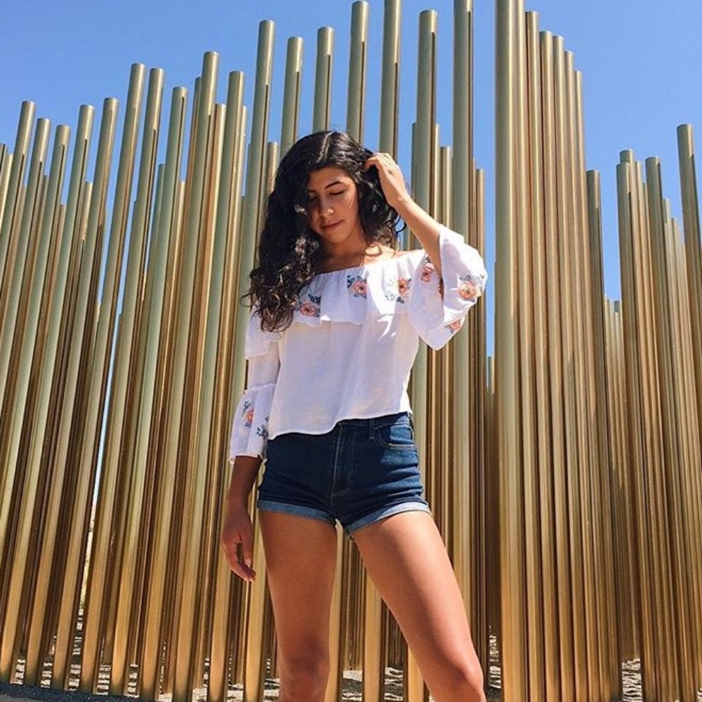 Beautiful lightweight off the shoulder top